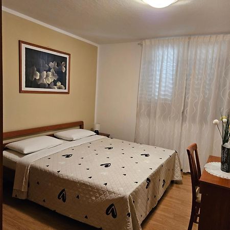 Apartman Bruna Novigrad Istria Exterior foto