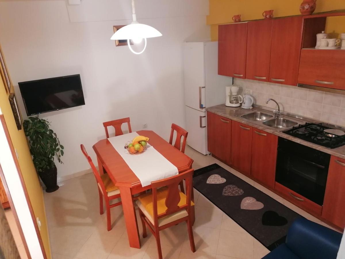 Apartman Bruna Novigrad Istria Exterior foto